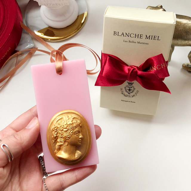 gold cameo wax tablet - spring pink
